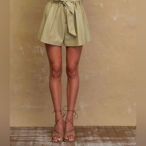 Truth by Republic pleated faux leather shorts - feels real!!! Sz 6